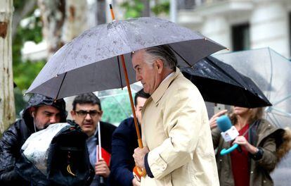 El ex tesorero del PP, Luis Bárcenas, a su llegada a la Audiencia Nacional, en 2018.