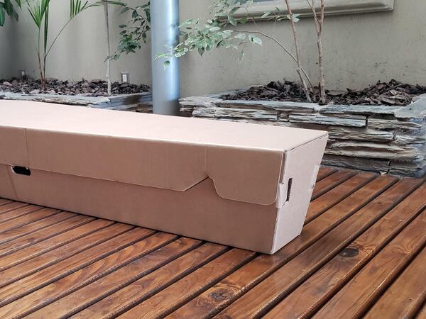 Modelo de ataúd de cartón de la empresa argentina Restbox