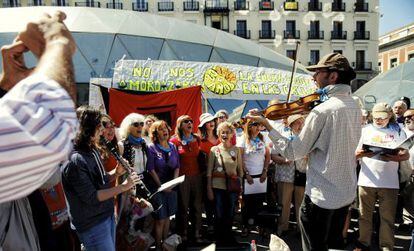 Asamblea en la Puerta del Sol celebrando los 4 a&ntilde;os del 15M(DVD 726)