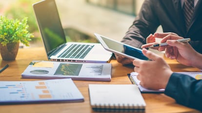 Las ayudas directas y los concursos públicos sufragados con los fondos europeos son una oportunidad para que pymes y autónomos se consoliden.
