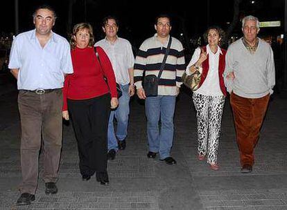 Navarro, Araceli Gómez, Suárez Quesada, Rafael Ramírez, Menchu Galayo y Jaime Rico (izquierda a derecha).