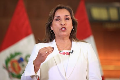 La presidenta de Perú, Dina Boluarte, este viernes durante una comparecencia.