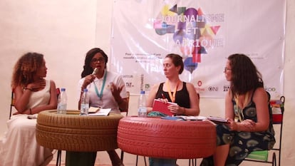 Lucía Mbomío, Aisha Dabo, Marta Moreiras y Laura Feal, durante el encuentro en Gandiol.