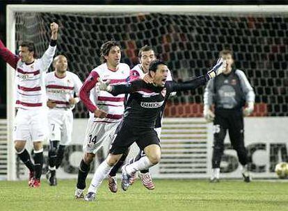 Palop celebra su gol en el descuento, con el que el Sevilla fue a la prórroga frente al Shakhtar Donetsk en la Copa de la UEFA.