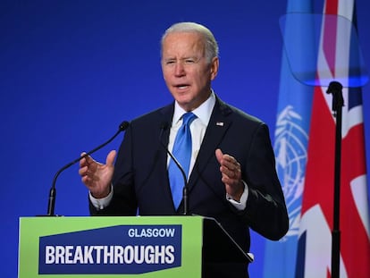 El presidente de EE UU, Joe Biden, pronuncia un discurso durante la cumbre del clima de Glasgow.