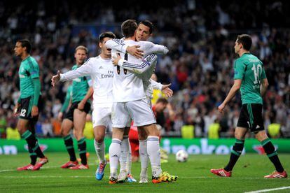Ronaldo celebra con Bale el 1 a 0