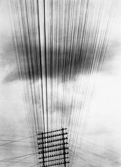 'Poste con cables, 1925, Ciudad de México'.