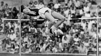 Dick Fosbury en los Juegos Olímpicos de México, en octubre de 1968.