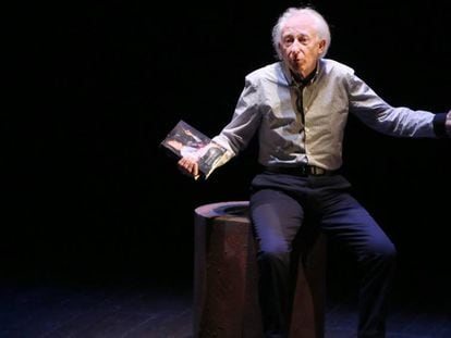 El dramaturgo Albert Boadella, durante su obra &#039;El serm&oacute;n&#039;.