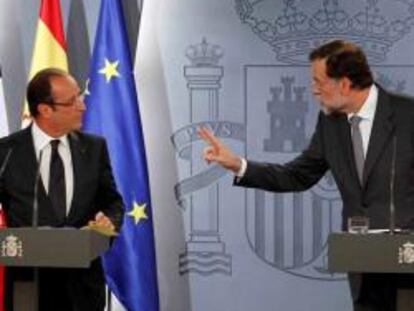 El presidente francés, François Hollande, y el español, Mariano Rajoy, tras reunirse en Moncloa