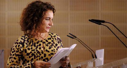 La ministra de Hacienda, María Jesús Montero, este lunes en un acto en Sevilla.