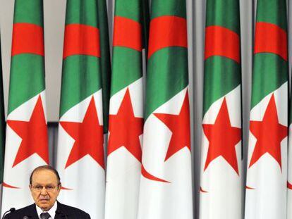 Abdelaziz Buteflika, tras jurar como presidente de Argelia en 2009.