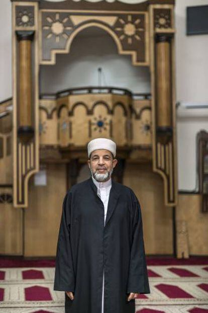 Mohamed Taha Sabri, imam de la mezquita de Dar es Salaam en el barrio de Neukölln de Berlín.