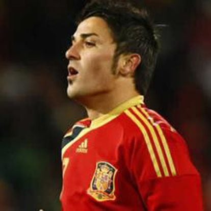 El jugador de la selección española David Villa se lamenta tras perder una ocasión de gol durante la semifinal de la Copa Confederaciones 2009 contra Estados Unidos