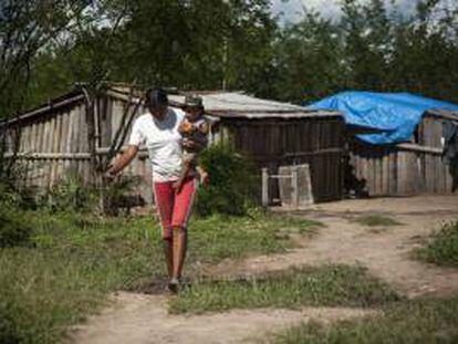 Imagen de una indígena perteneciente una comunidad del Chaco paraguayo. EFE/Archivo