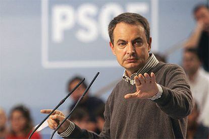 Rodríguez Zapatero presenta a Simancas como un candidato "honesto y digno".