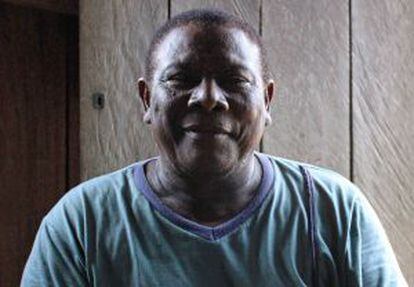 Manuel Raimundo Pereira de Santos, quilombola nieto de esclavos fugitivos que vive en la comunidad de Tapagem, a los márgenes del río Trombetas.