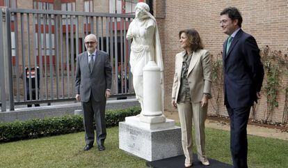 Florentino Portero, Vidal Israel y Ana Botella en la inauguraci&oacute;n.