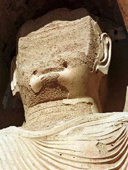 Imagen de la cabeza del mayor de los Budas gigantes, en 1997.