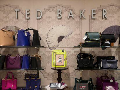 Art&iacute;culos de Ted Baker en una tienda de Londres.