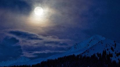 La Luna llena conocida como 'Luna Azul', ya que ocurre en rara ocasiones, es aquella que se repite en un mes.