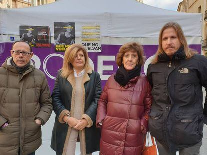 Pablo Fernández, (1D) junto a los candidatos de Podemos por Salamanca este jueves. 