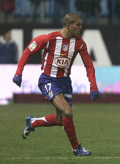 Adrián Hernández, <i>Pollo.</i>