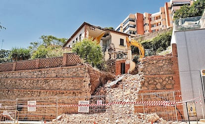Fotografía de la demolición de la villa La Atalaya cedida por 'Málaga Hoy'.