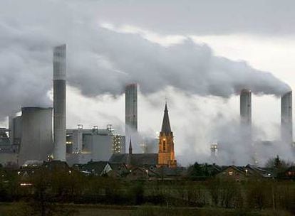 Fábricas en la ciudad alemana de Gusdorf.