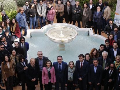 Foto de familia de la 19&ordm; edici&oacute;n de la Bienal de Flamenco de Sevilla. 