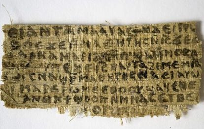 Fragmento de un papiro de Egipto del siglo IV que contiene la frase "Jesús dijo, mi esposa"