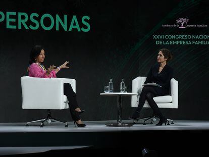 La presidenta de Santander, Ana Botín, y la consejera delegada de Iberostar, Sabina Fluxá.
