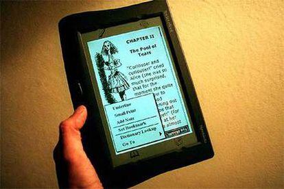 <i>Rocket eBook,</i> dispositivo electrónico de lectura de libros y publicaciones.