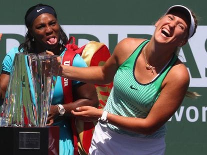 Azarenka celebra el t&iacute;tulo ante Serena.