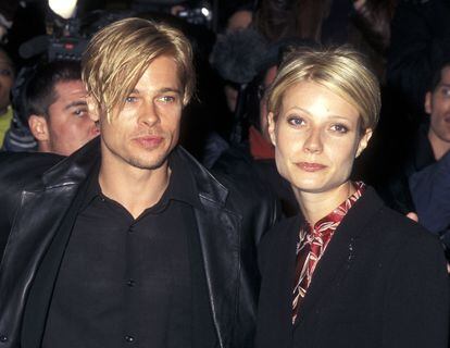 El actor Brad Pitt y la actriz Gwyneth Paltrow asisten al estreno de 'The Devil's Own' en la ciudad de Nueva York el 13 de marzo de 1997.