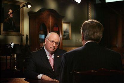 El vicepresidente de Estados Unidos, Dick Cheney, durante la entrevista de ayer con la cadena Fox.