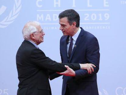 Casado endurece sus ataques a los socialistas para tratar de atajar cualquier duda sobre una posible abstención
