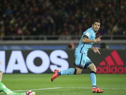 Suárez celebra la consecución de su primer gol ante el Guangzhou en la semifinal del Mundial de Clubes.