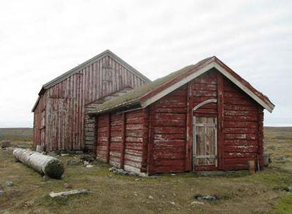 Casa de madera de 1822 en la isla del Oso, donde vivían algunos cazadores de focas