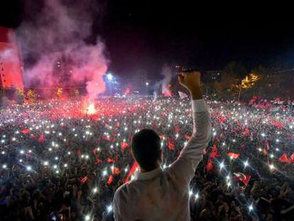 Crece el malestar hacia la facción del AKP liderada por el yerno del presidente y aumentan los rumores sobre una posible escisión