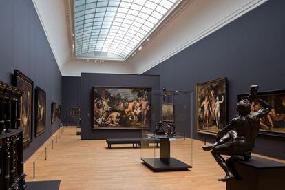 Una de las salas del Rijksmuseum de Ámsterdam dedicada al arte del siglo VII.