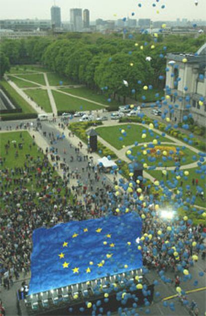 Bruselas se prepara para los festejos de la ampliación.