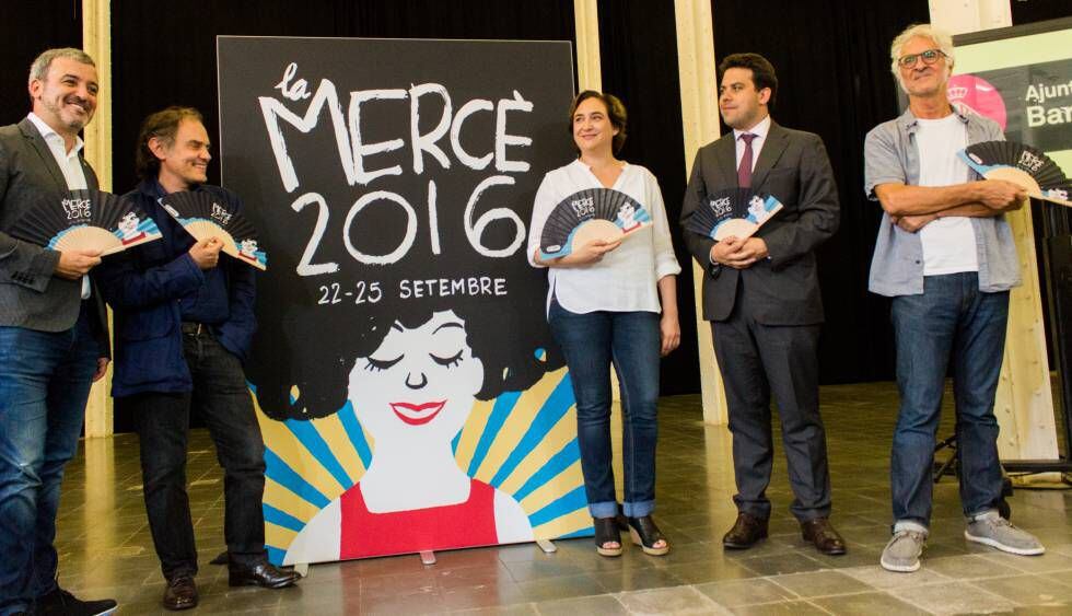 La fotografia d’aquest any de presentació del pregoner Javier Pérez Andújar, amb l’alcaldessa Ada Colau, el tinent d’alcalde Jaume Collboni, l’autor del cartell, Miguel Gallardo, i el tinent d’alcalde de París Patrick Krugman