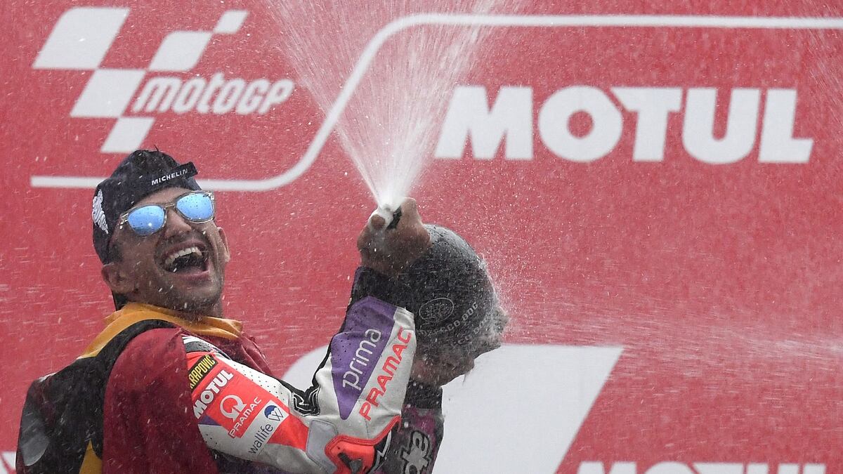 Jorge Martín se impone a Bagnaia bajo un aguacero y aprieta la pelea por el Mundial de MotoGP | Motociclismo | Deportes