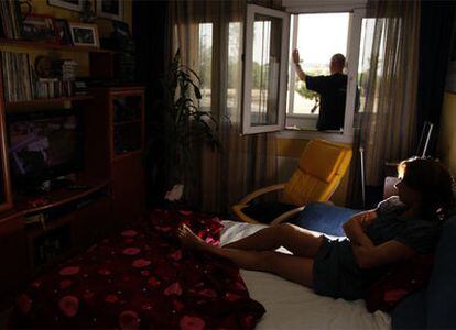 Compartir el mismo techo a pesar del divorcio permite seguir manteniendo el poder adquisitivo.
