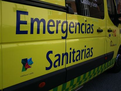 Una ambulancia de Castilla y León.
