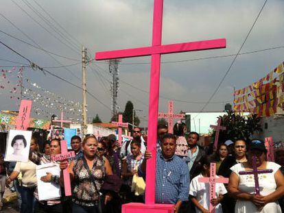Manifestación en las calles de Chalco por los feminicidios