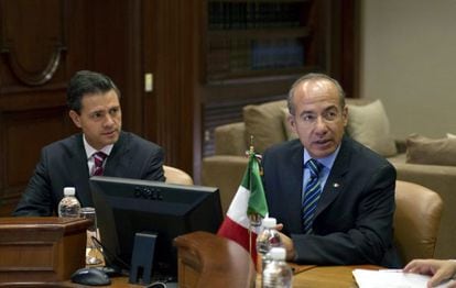 El presidente electo Pe&ntilde;a Nieto con el actual jefe de Estado Felipe Calder&oacute;n.