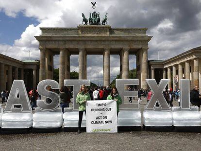 Protesta de Greenpeace en Berlín contra el uso del carbón en Alemania.