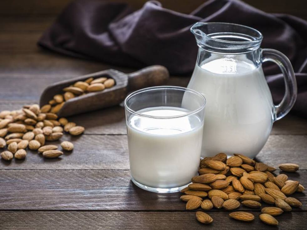 Lo Que Debes Mirar En Los Ingredientes Antes De Comprar Bebida De Almendras La Despensa Buenavida El Pais
